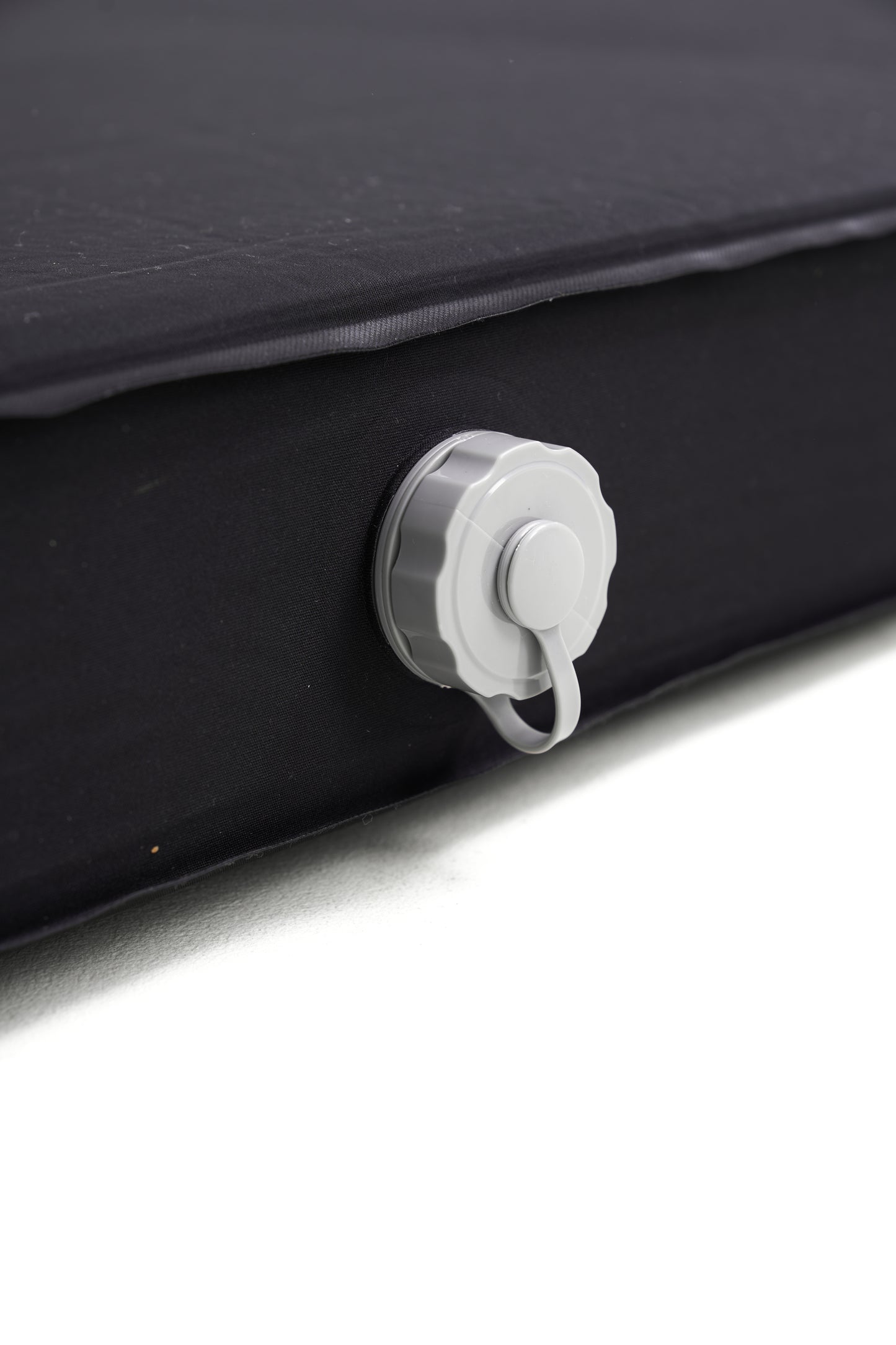 π Wild Land Self-Inflating Air Mattress β Comfort Anywhere You Go! ποΈπ€