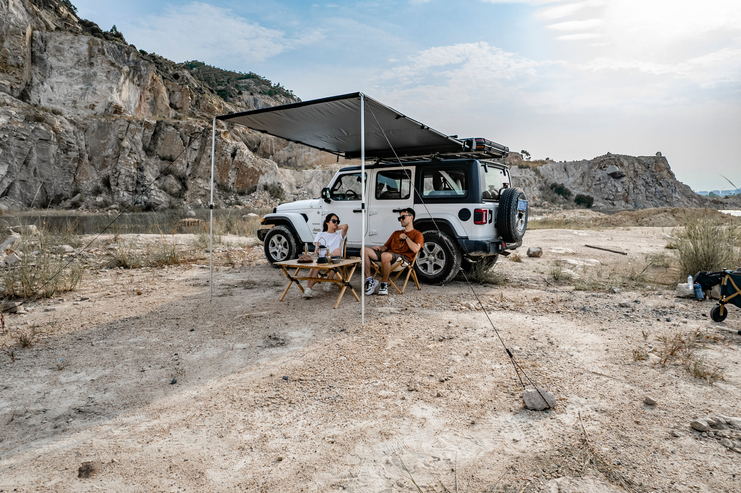 🚙 Wild Land Car Awning – Instant Shade & Shelter for Any Adventure! 🏕️