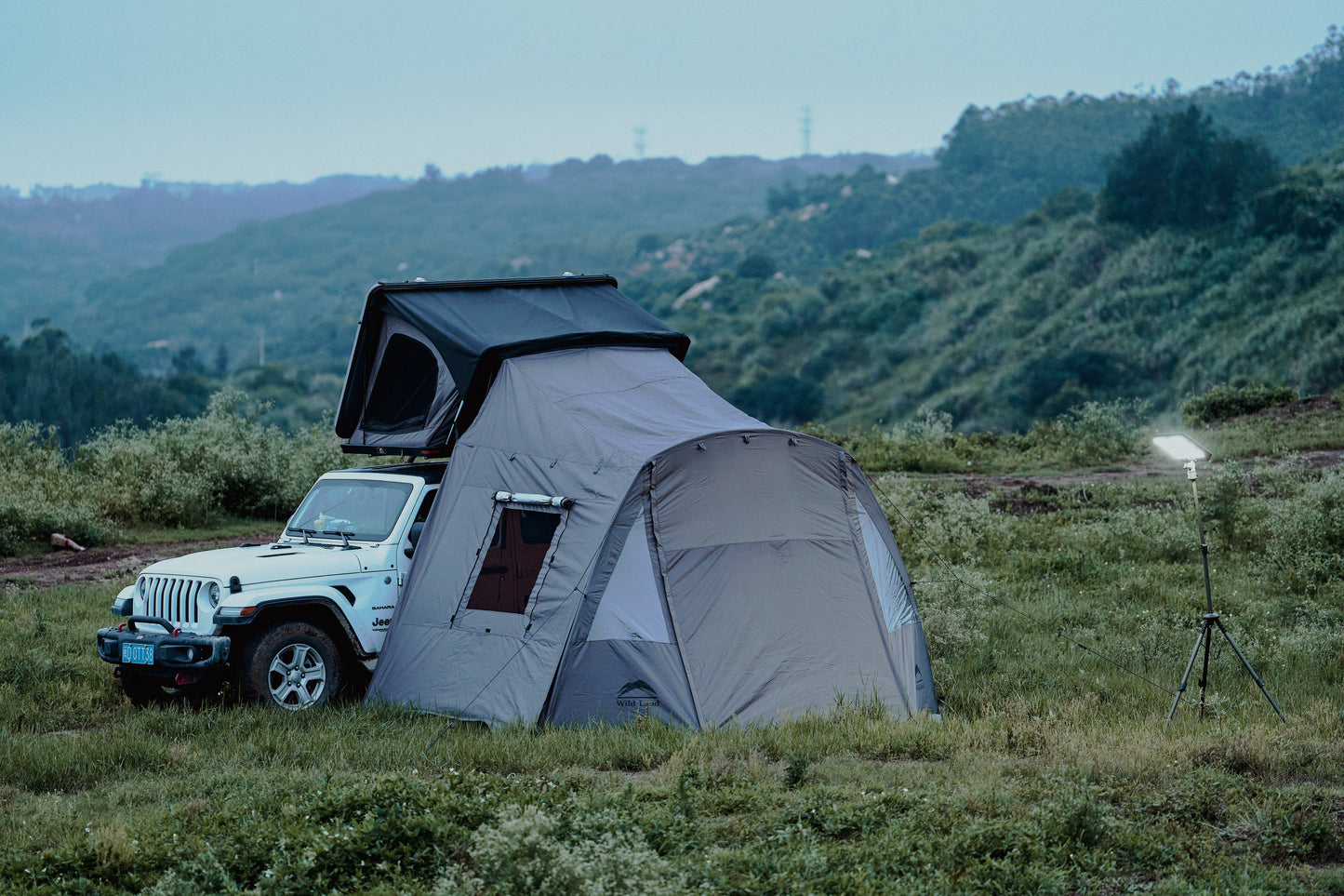 🌟 Wild Land Rooftop Tent Annex – Expand Your Outdoor Living Space! 🏕️✨