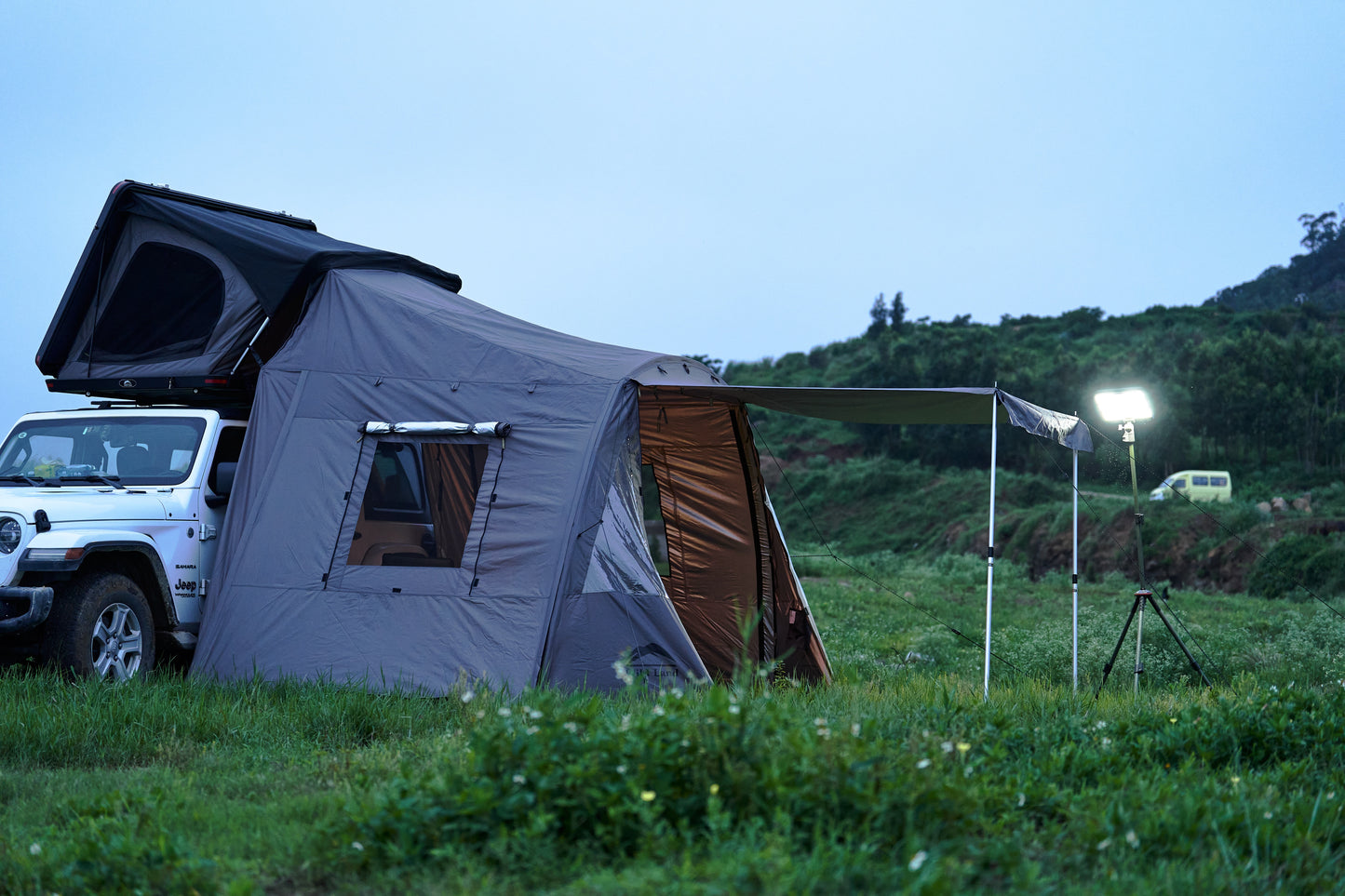 🌟 Wild Land Rooftop Tent Annex – Expand Your Outdoor Living Space! 🏕️✨