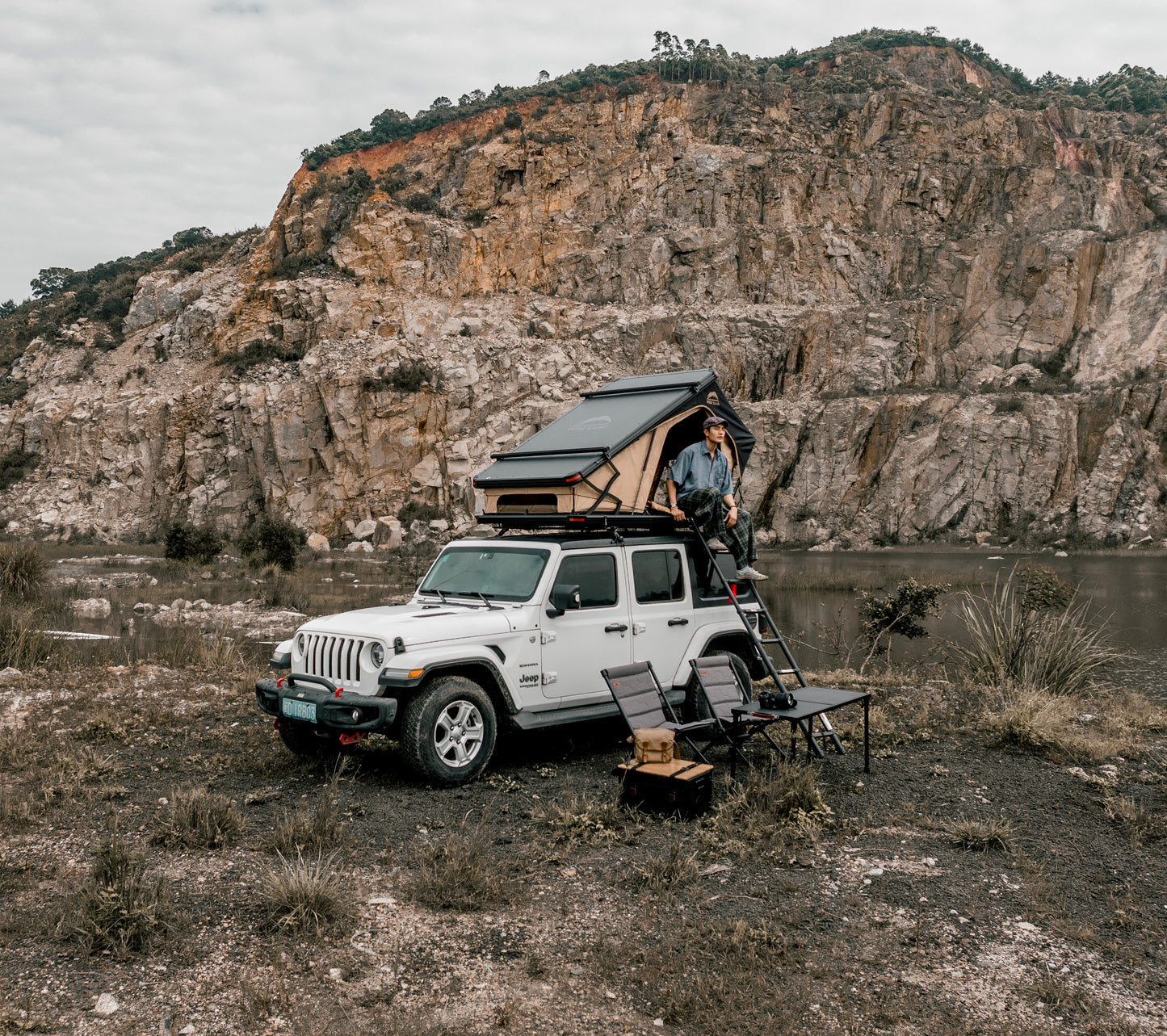 🏕️Wild Land Bush Cruiser V2 Pro Rooftop Tent Ultra-Slim 7.1'' Thick